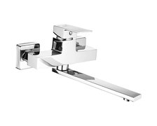 Laveo KVADRATO drezová nástenná vodovodná batéria BLQ_080D